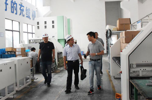 聯(lián)領(lǐng)智能迎來(lái)尚湖鎮(zhèn)鎮(zhèn)長(zhǎng)一行考察走訪(fǎng)