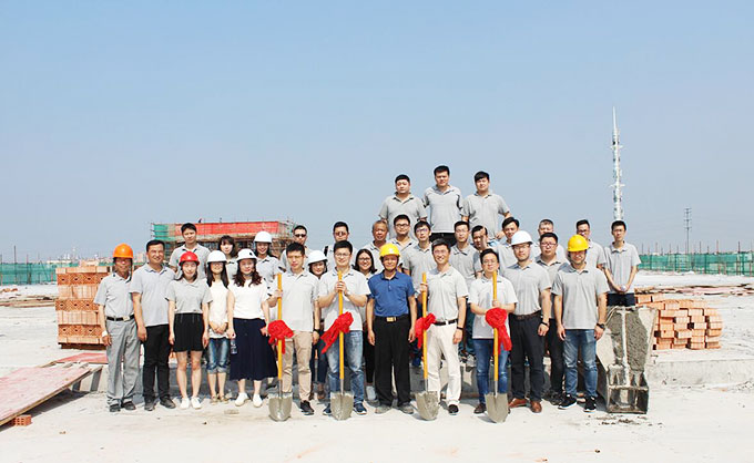 喜訊！百聯(lián)新建廠房建筑主體今日封頂！