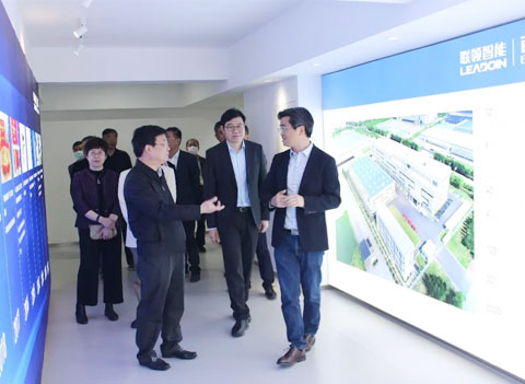 蘇州市政協(xié)領(lǐng)導(dǎo)帶隊蒞臨百聯(lián)機(jī)械視察調(diào)研并指導(dǎo)工作